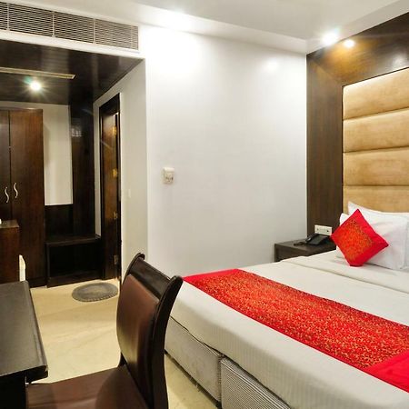 Hotel Benz International Delhi  Exterior photo